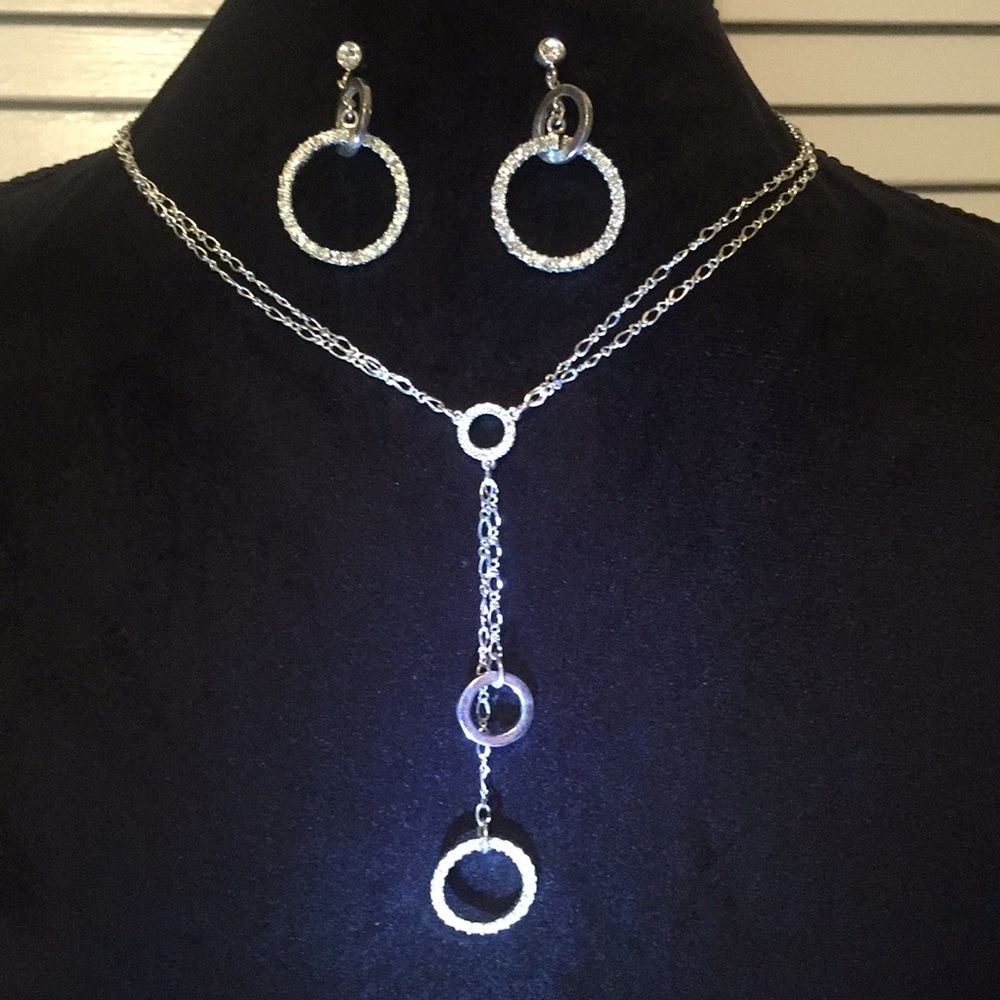 Avon necklace and earrings